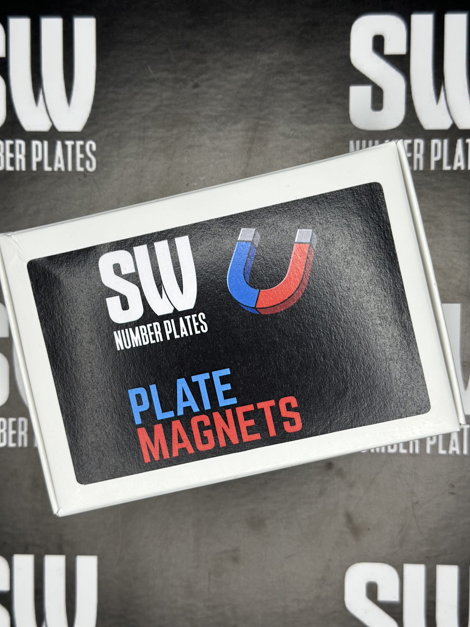 magnetic plate holder